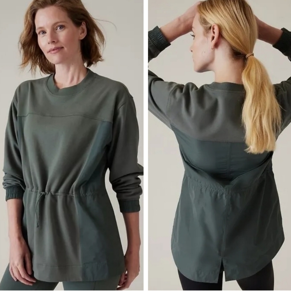 NWT Athleta Triumph Hybrid Crew Sweatshirt Sz S Functional Outdoor Layer